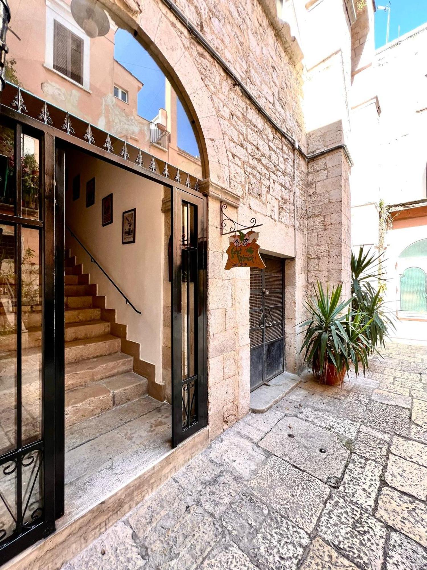 Casa Vacanza Saint Patrick Barletta Luaran gambar