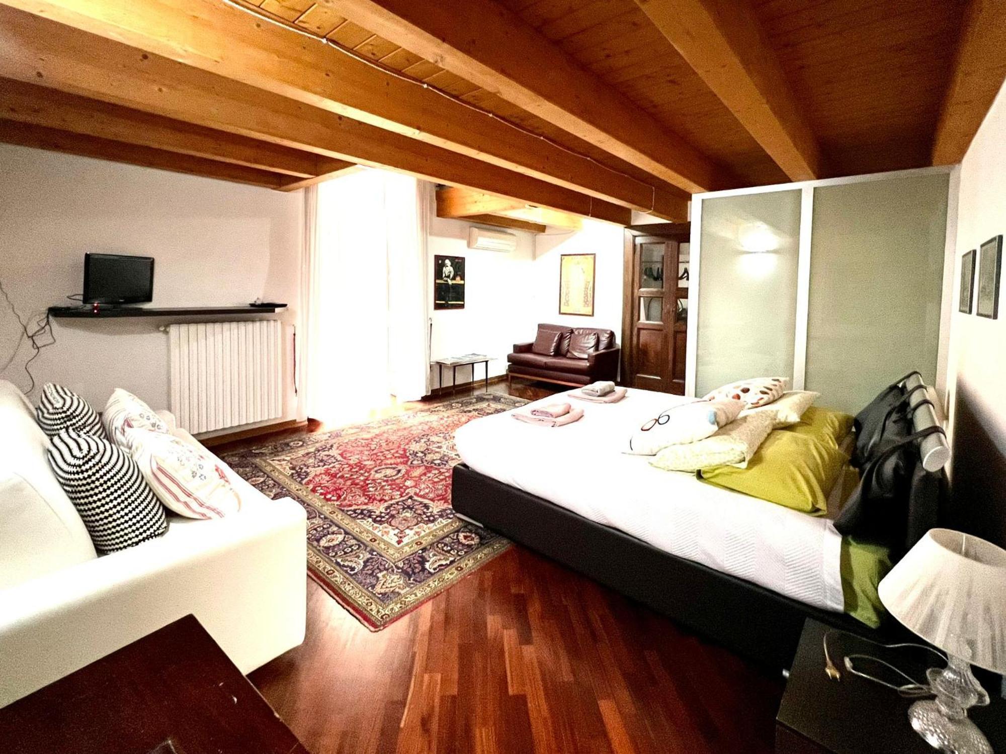 Casa Vacanza Saint Patrick Barletta Bilik gambar
